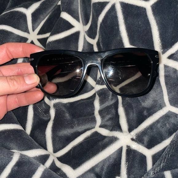 Prada Sunglasses - Prada SPR 03R in Black Case and Box - Picture 1 of 7